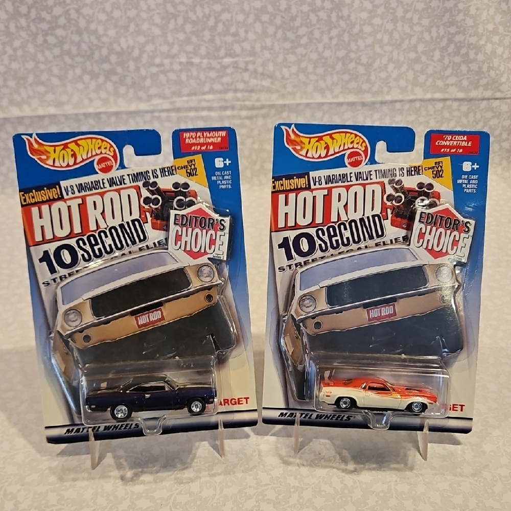 2000 Hot Wheels Editor's Choice 1970 Plymouth Road Runner & '70 Cuda Convertible